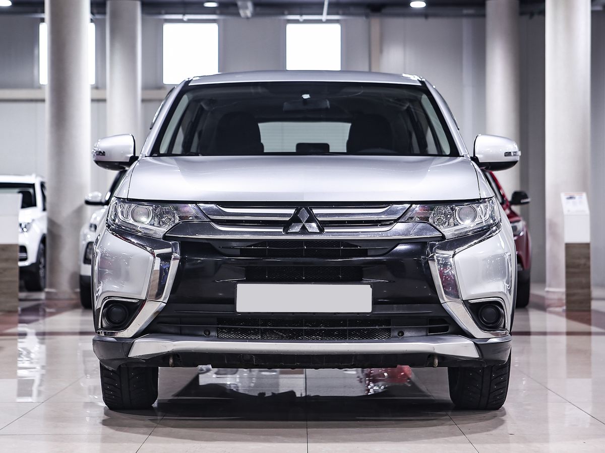 Купить Outlander с пробегом